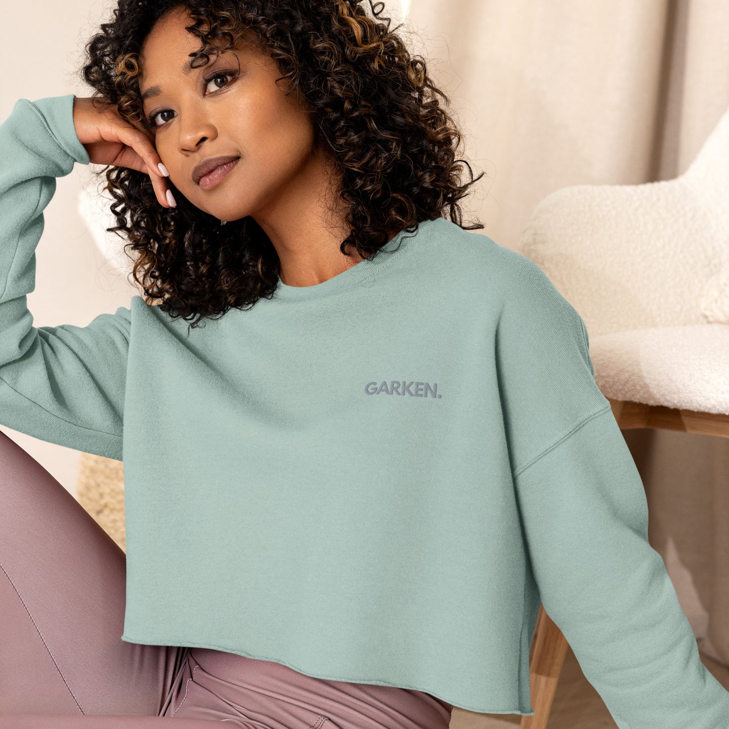Amelia Women's Crop Sweatshirt